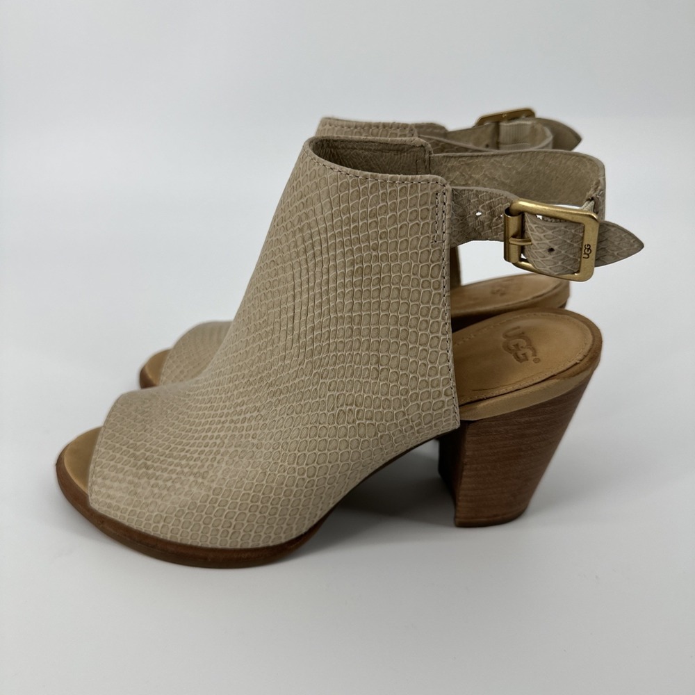 UGG Leather Size 7 Audrey Exotic Embossed Leather Cream Peep-Toe Heels